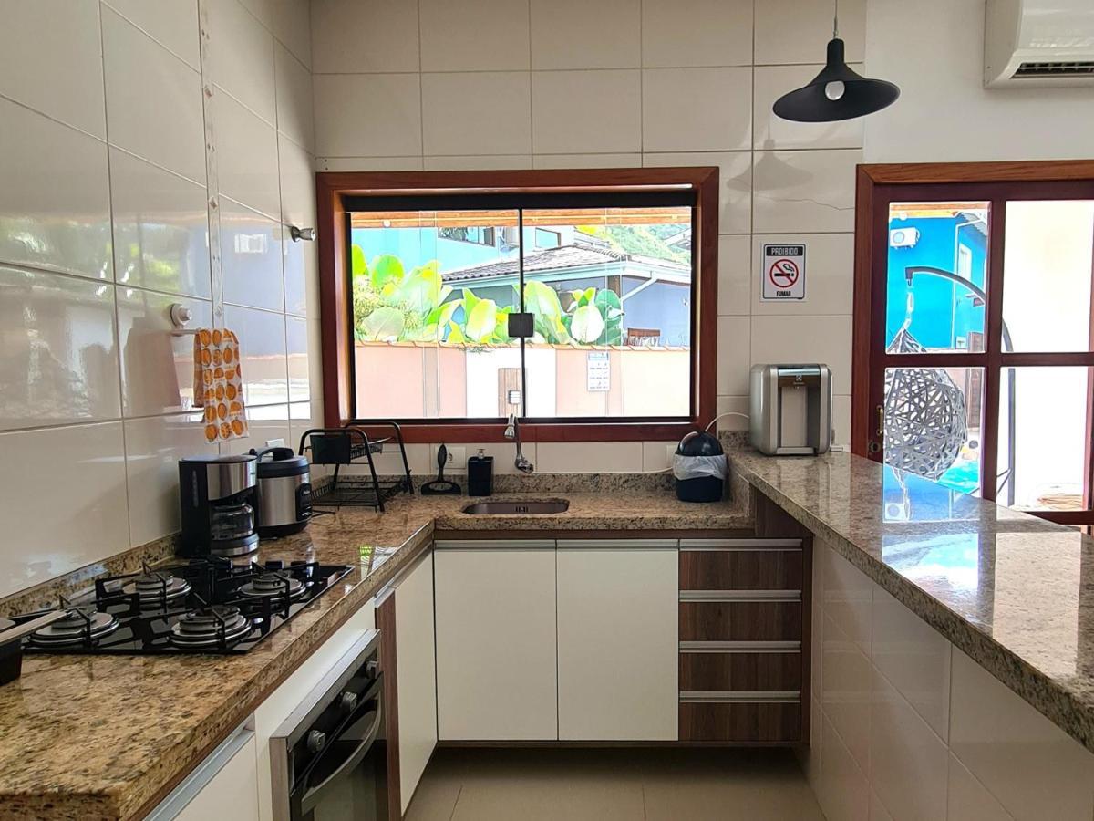 Linda Casa Em Fechado Casa de férias Ubatuba